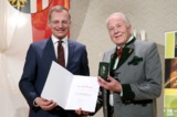 Verleihung von Konsulententiteln und Kulturmedaillen durch LH Mag. Thomas Stelzer KULTURMEDAILLE DES LANDES OÖ OSR Franz Xaver MANNERT - Heimatforscher (Bad Ischl)