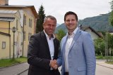 BPO Bgm. Rudi Raffelsberger begrüßt den neuen OÖVP Bezirksgeschäftsführer Martin Windischbauer und freut sich auf eine gute Zusammenarbeit.