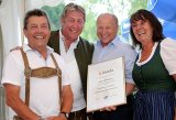 Der Vorstand der Salzkammergut Fischrestaurants, Walter Stadler, Johann Parzer und Heide Kühnel mit dem neuen Botschafter