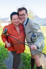 Charity-Organisatorin Susanne Scheiblbrandner und Franz Stallinger (Präsident Golfclub Am Mondsee) leisteten erfolgreiche Teamarbeit.