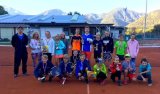 Foto (c) TC Bad Ischl: Jugendliche im Alter zwischen 8 und 18 Jahren nahmen an den Tennis-Vereinsmeisterschaften des TC Bad Ischl teil.
