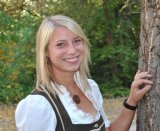 Tina Austaller aus Laakirchen im Bezirk Gmunden ist die neue OÖ Milchkönigin. © LK OÖ