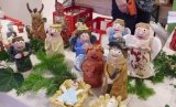 Handgefertigte weihnachtliche Tonfiguren fanden regen Absatz -- Bildhinweis: Lebenshilfe Oberösterreich