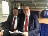 Foto: EU-Parlamentarier Hannes Heide und Bahnchef Andreas Matthä im neuen Nightjet