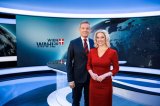 Servus Nachrichten ..Moderatorin Katrin Prähauser und Moderator Hans Martin Paar...(c)ServusTV / Marco Riebler