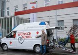 Mit dem Rotkreuz-Wunschmobil erfüllt das OOE. Rote Kreuz Herzenswünsche von Menschen in ihrer letzten Lebensphase. Credit: OOERK/Celik