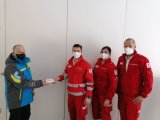 Impfstoffübergabe beim Roten Kreuz in Walding. 
Foto: OOERK/Stockinger