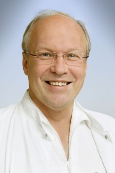 OA Dr. Peter Gebhartl, Facharzt für Urologie und Andrologie am Salzkammergut Klinikum Vöcklabruck. 
Bildquelle: OOEG