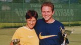 Repro Perstl: Eva Höll und Bernd Dankelmayr als Funktionäre beim ASK?- Tennisclub Obertraun ?? hier bei ihrem gemeinsamen Sieg 2002