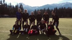 Boten dem Favoriten erstaunlich lange herzhaft Paroli: Altmünsters Fußballerinnen! (Foto: privat)