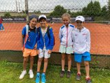 Foto (C) Privat: Dritte Runde für die Ischler Tennis-Youngsters in Vöcklabruck: Andi Strübler, Luca Rutzendorfer, Lara Lemmerer und Noah Lemmerer.