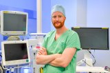 Prim. Priv.-Doz. Dr. Florian Primavesi hat heuer an der Medizinischen Universität Innsbruck habilitiert. (Fotocredit: OÖG